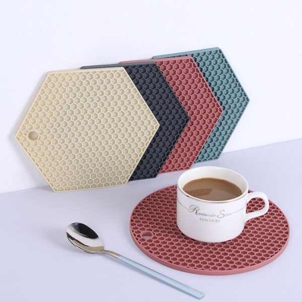Hexagon silicone trivet with honeycomb texture for kitchen use
